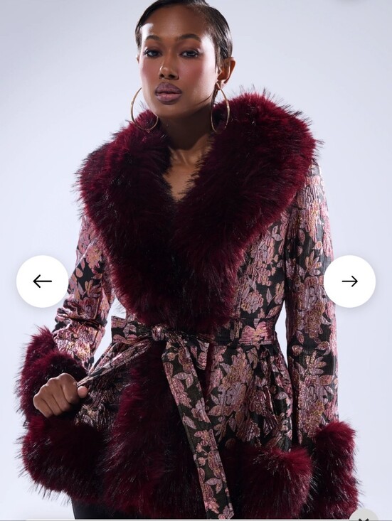 AKIRA Jackets & Blazers - NWT AKIRA Burgundy+Pink Floral Jacquard Coat with Faux Fur Trim